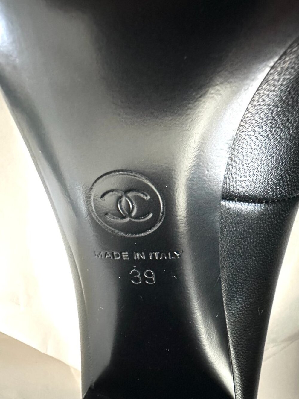 CHANEL 26S Leather Square Toe Turnlock CC Block Heels Pumps Shoes Black Ivory - Picture 16 of 16